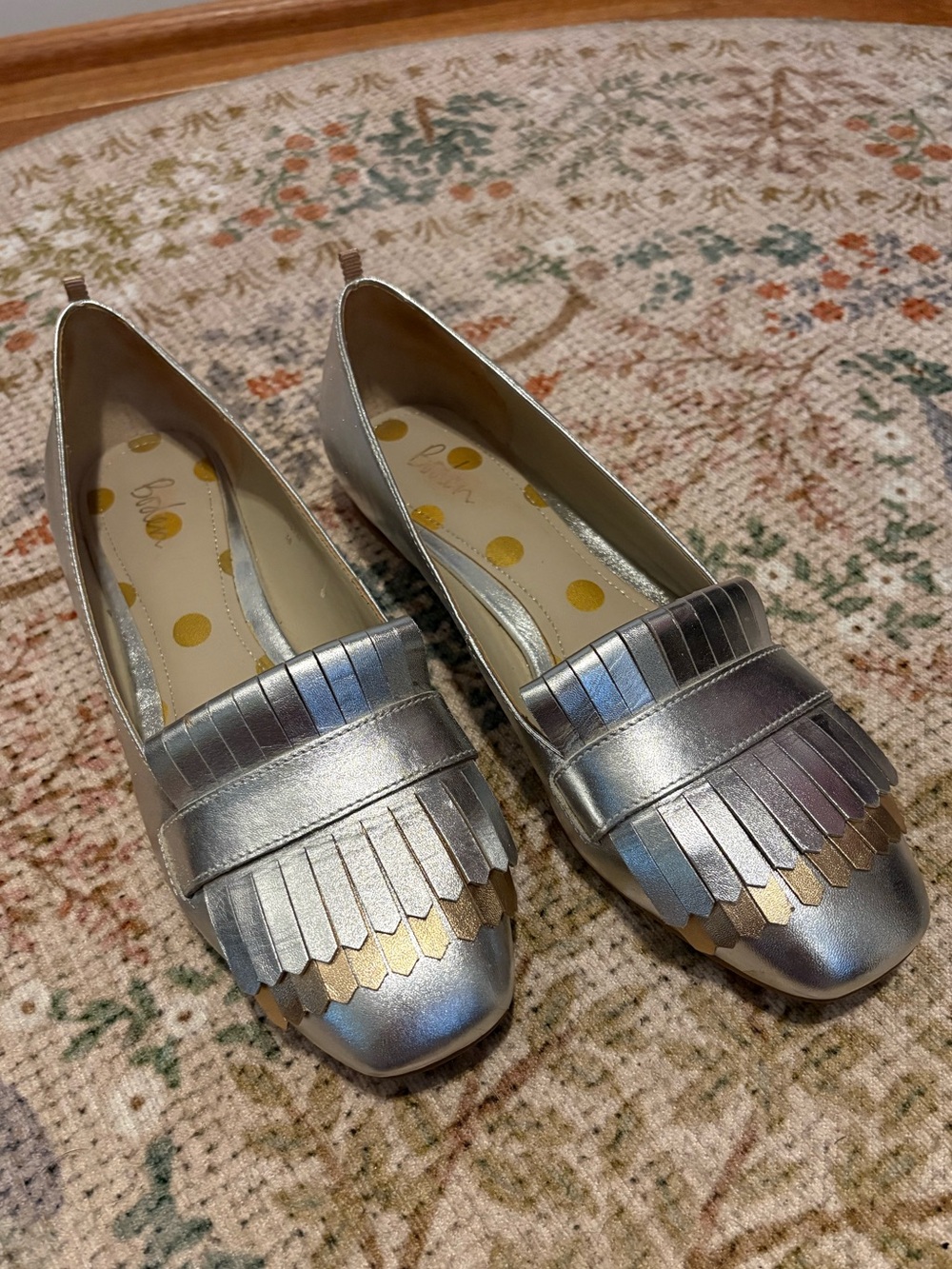 Boden Sophie fringed metallic leather loafers. Size 38